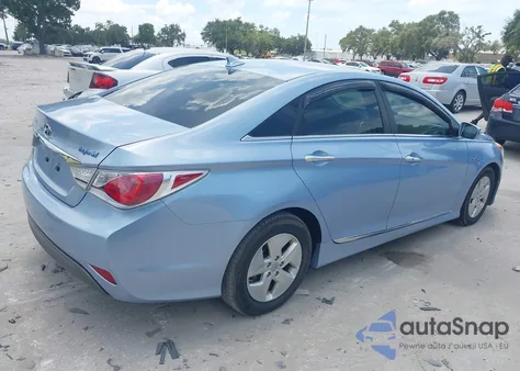 2011 Hyundai Sonata Hybrid z USA, uszkodzony, nr VIN KMHEC4A49BA004479